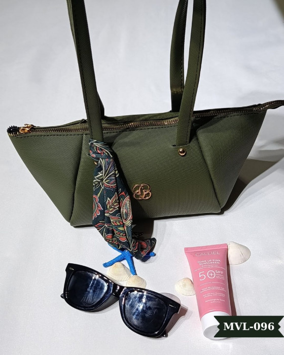 Vizon Fularlı Omuz Çantası